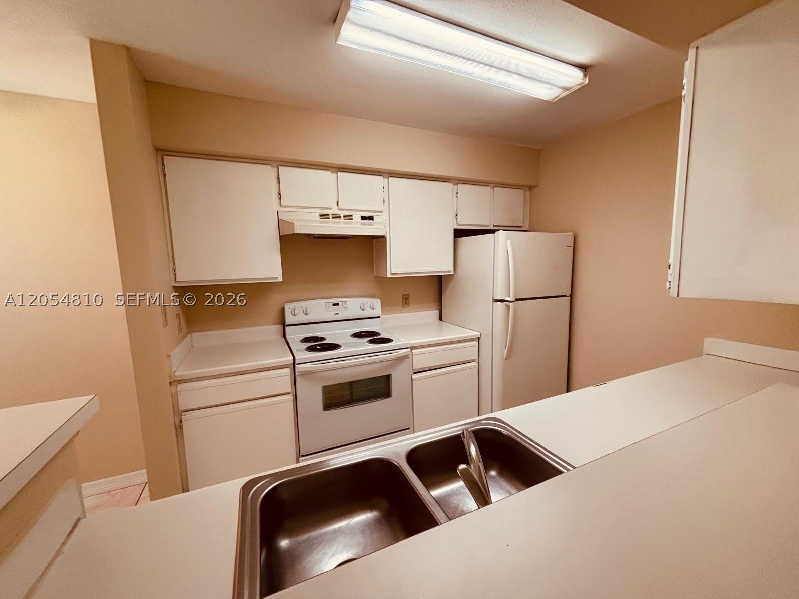 2607 NW 33rd St – photo 4