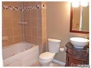 1315 S MAPLE Road – photo 5