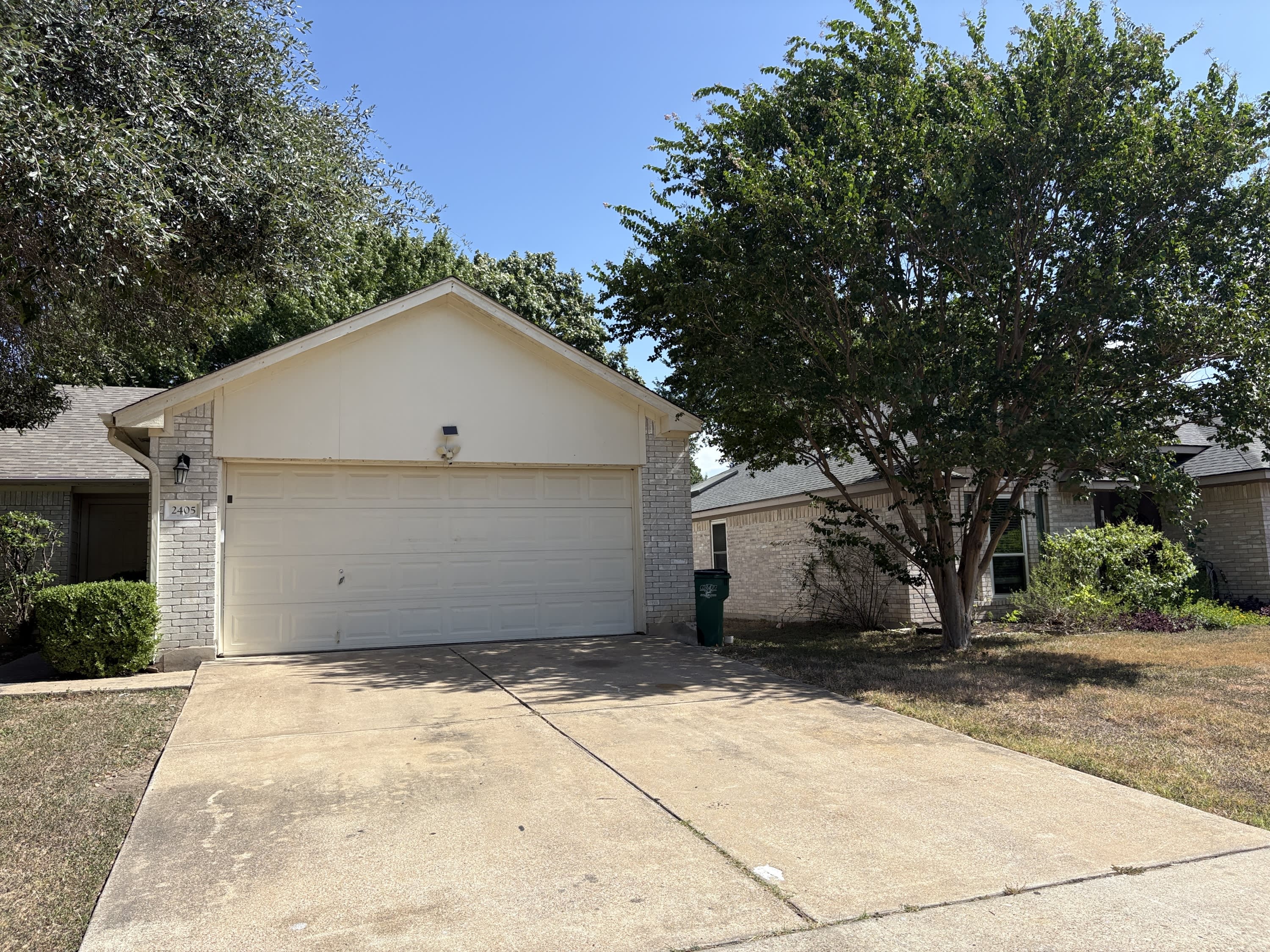 2405 Wisteria Way – photo 1