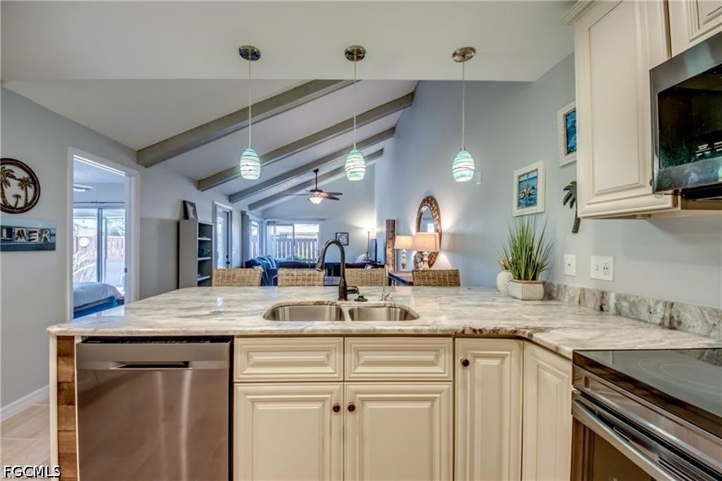 6337 Royal Woods Drive – photo 4
