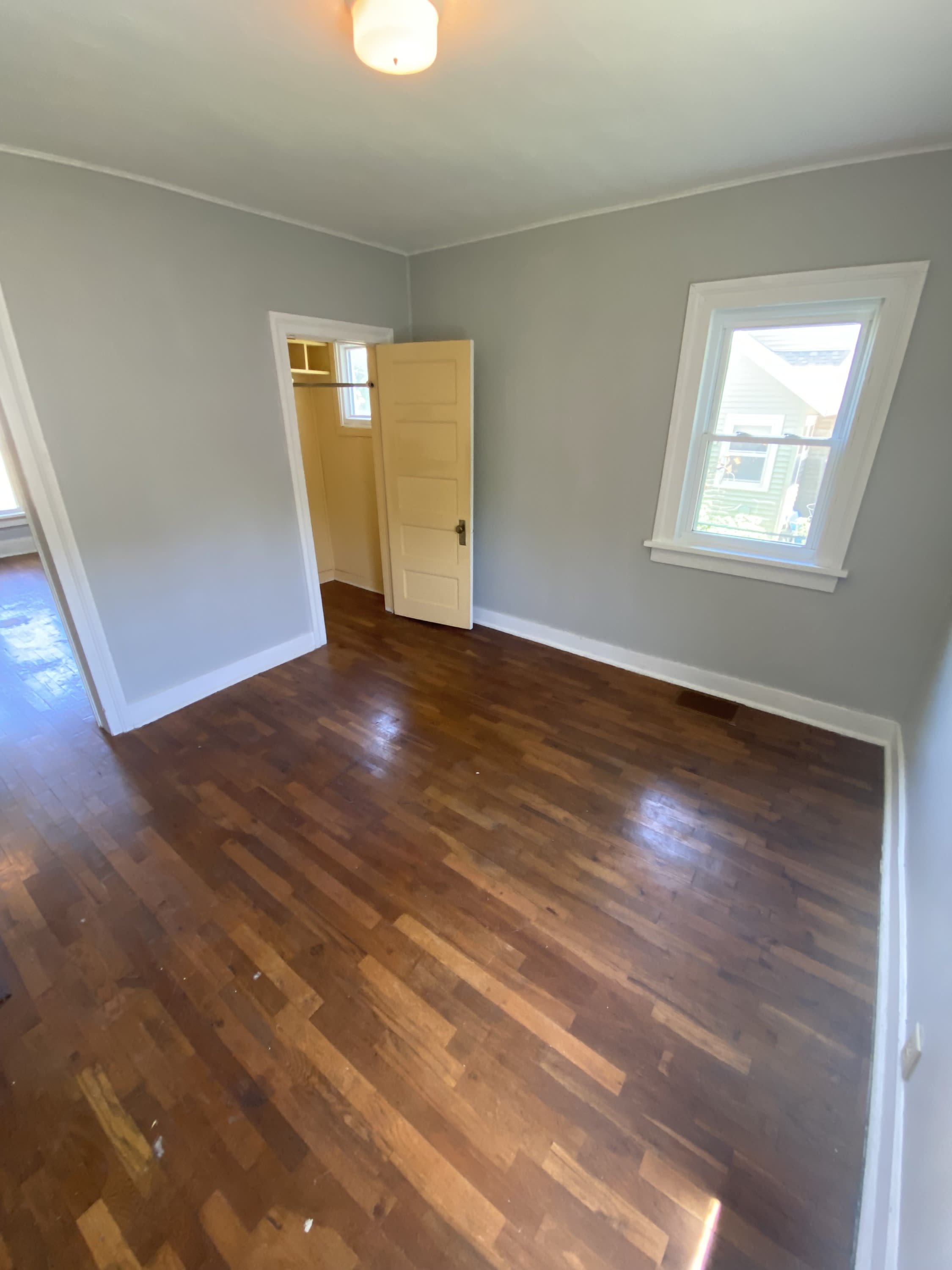 1055 4th Avenue – photo 2