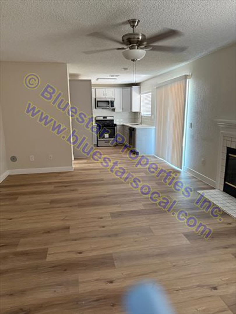 GREAT 2 STORY HOME!! CALL AND APPLY TODAY! – photo 2
