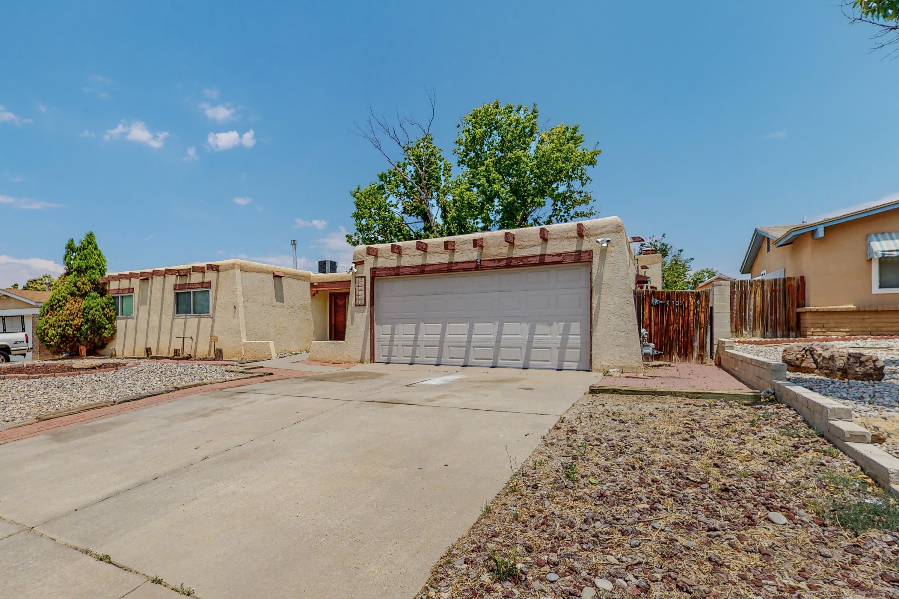 7309 Coulson Drive NE – photo 3