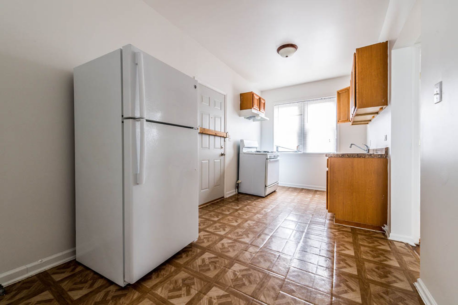 7440 S Phillips Ave – photo 2