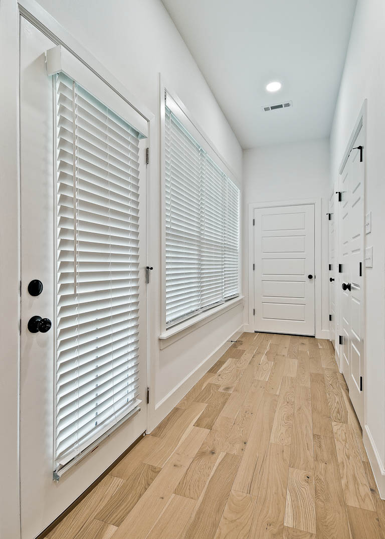 506 W Persimmon St – photo 2