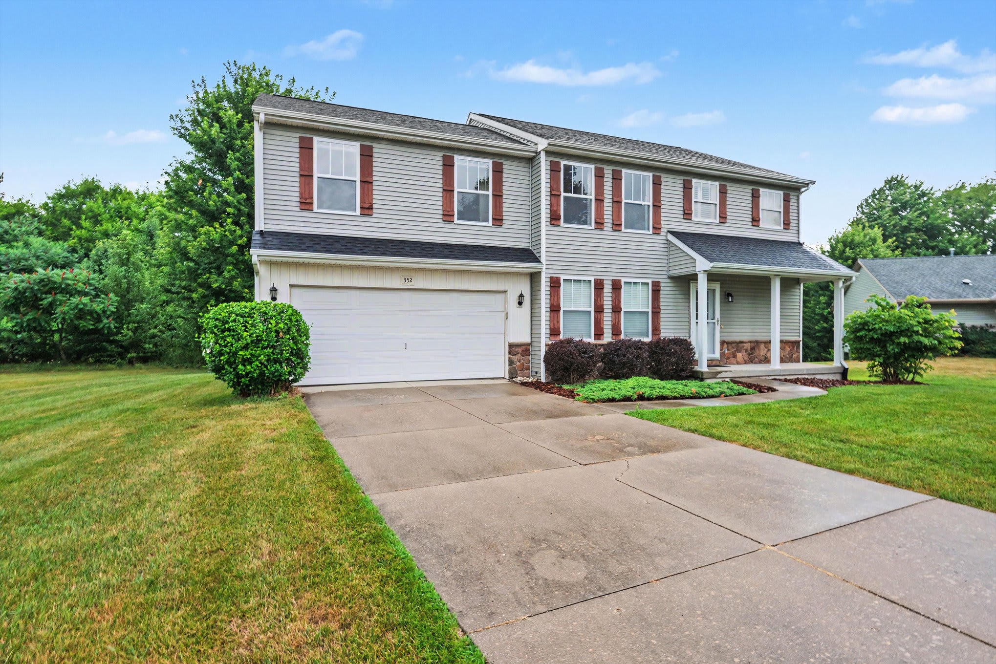 352 Laurel Wood St – photo 2