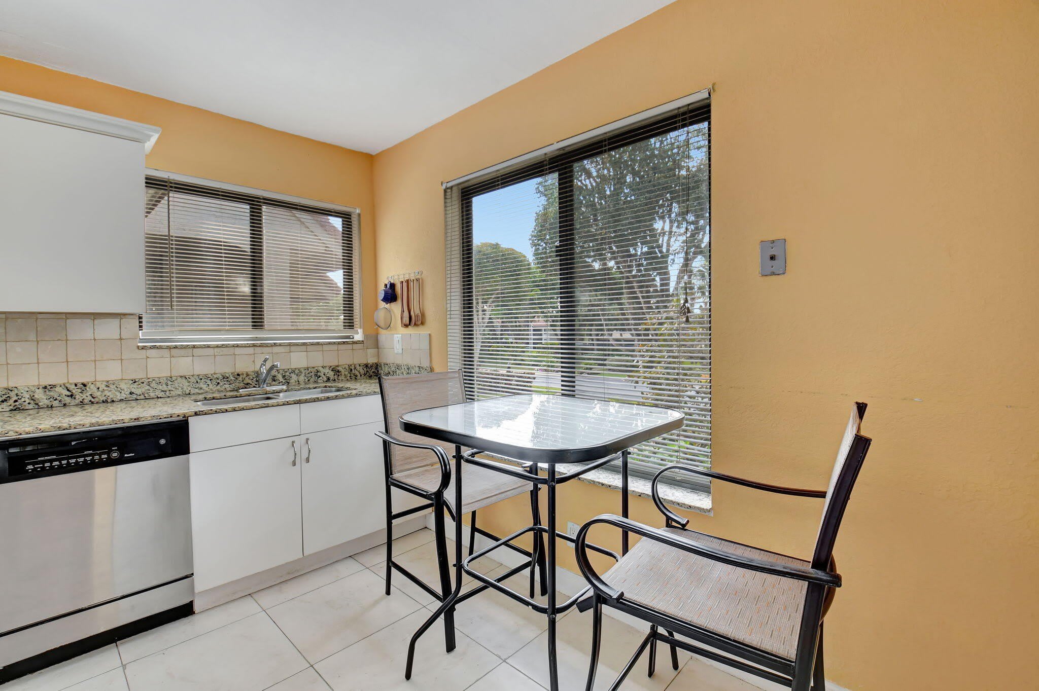 5715 FAIRWAY PARK Drive – photo 4