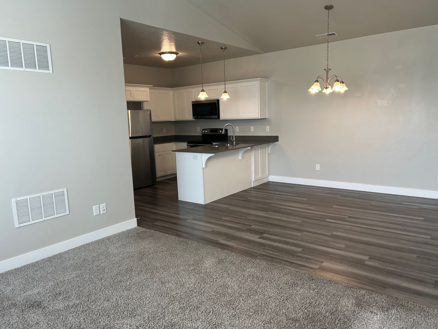 Beautiful 3-Bedroom, 2-Bathroom Condo for Rent in Lehi – photo 4