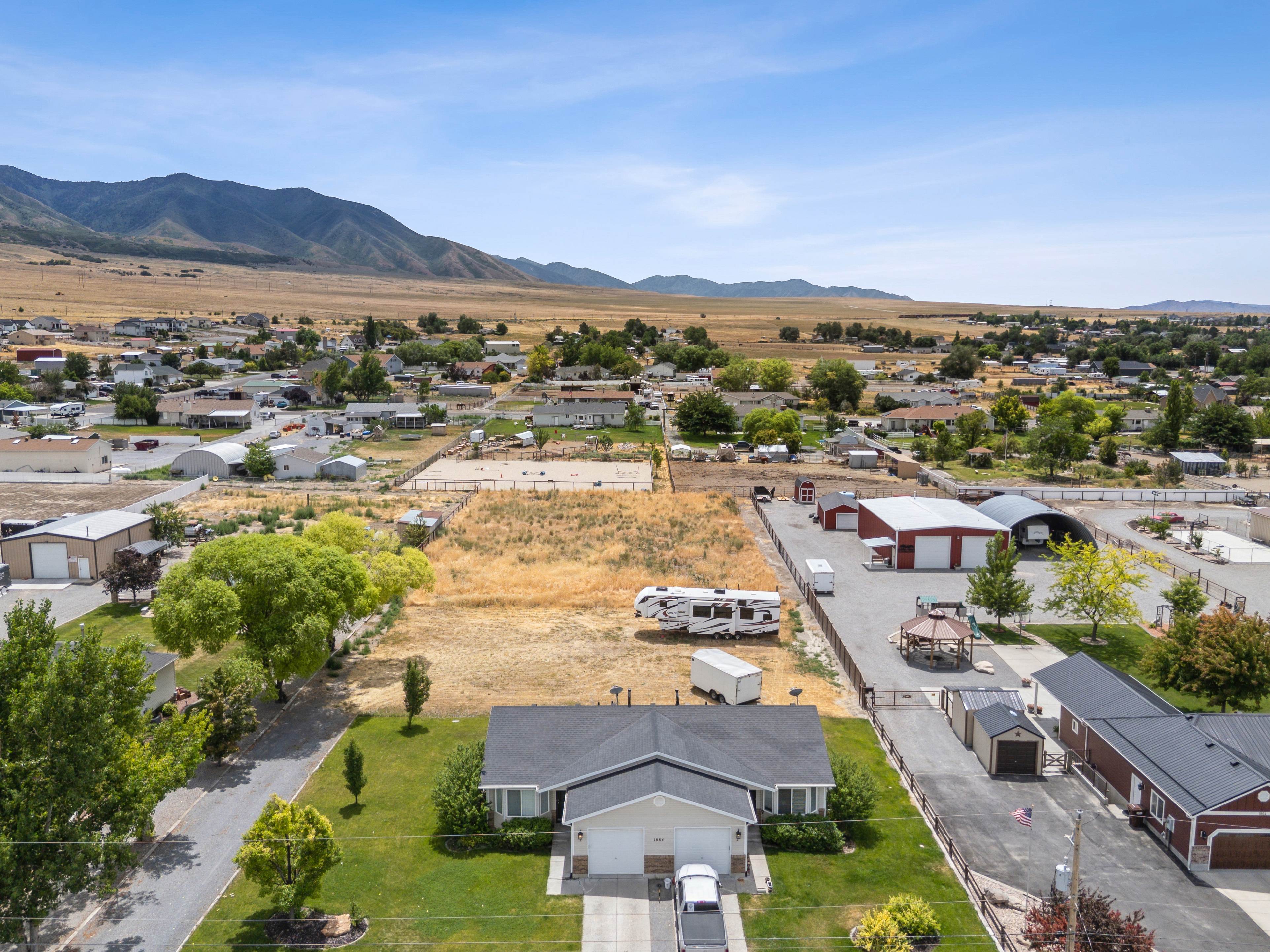 1884 Shepard Ln – photo 2