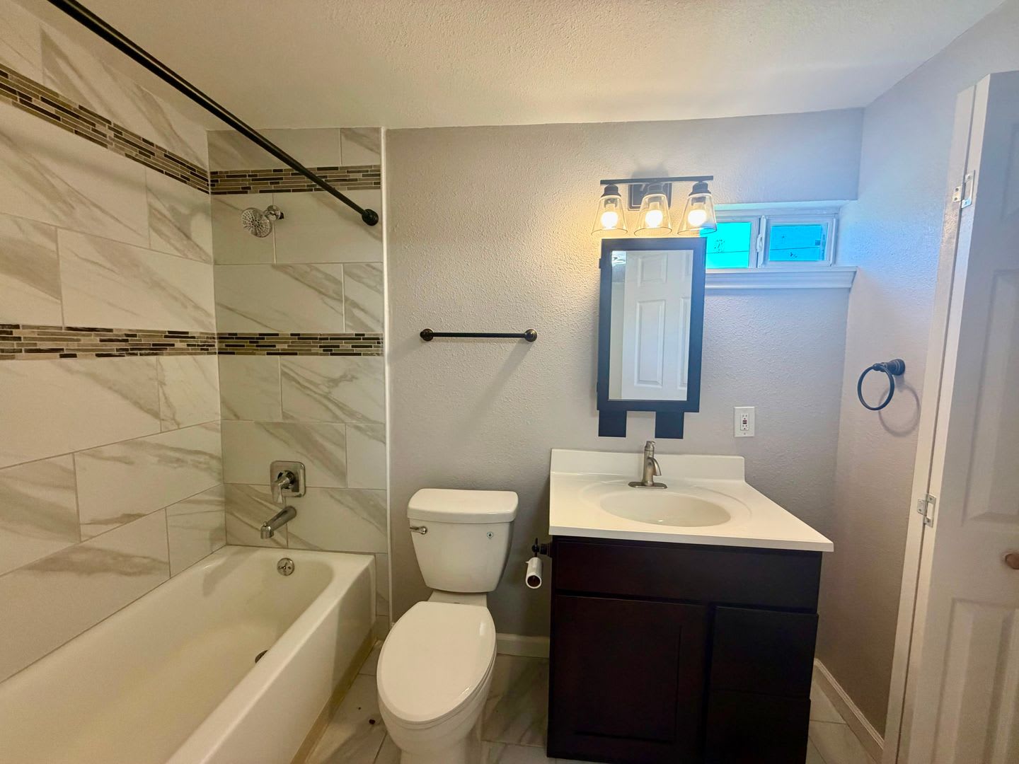 Fully Renovated 3 Bedroom Corner Home With Private Yard 2 Car Garage – photo 4