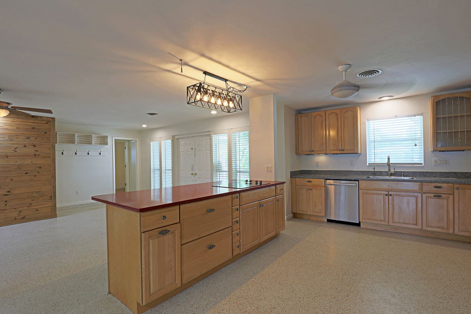 Rare Dual Primary Suites in Seminole Estates — No HOA, Quick Move-In – photo 2
