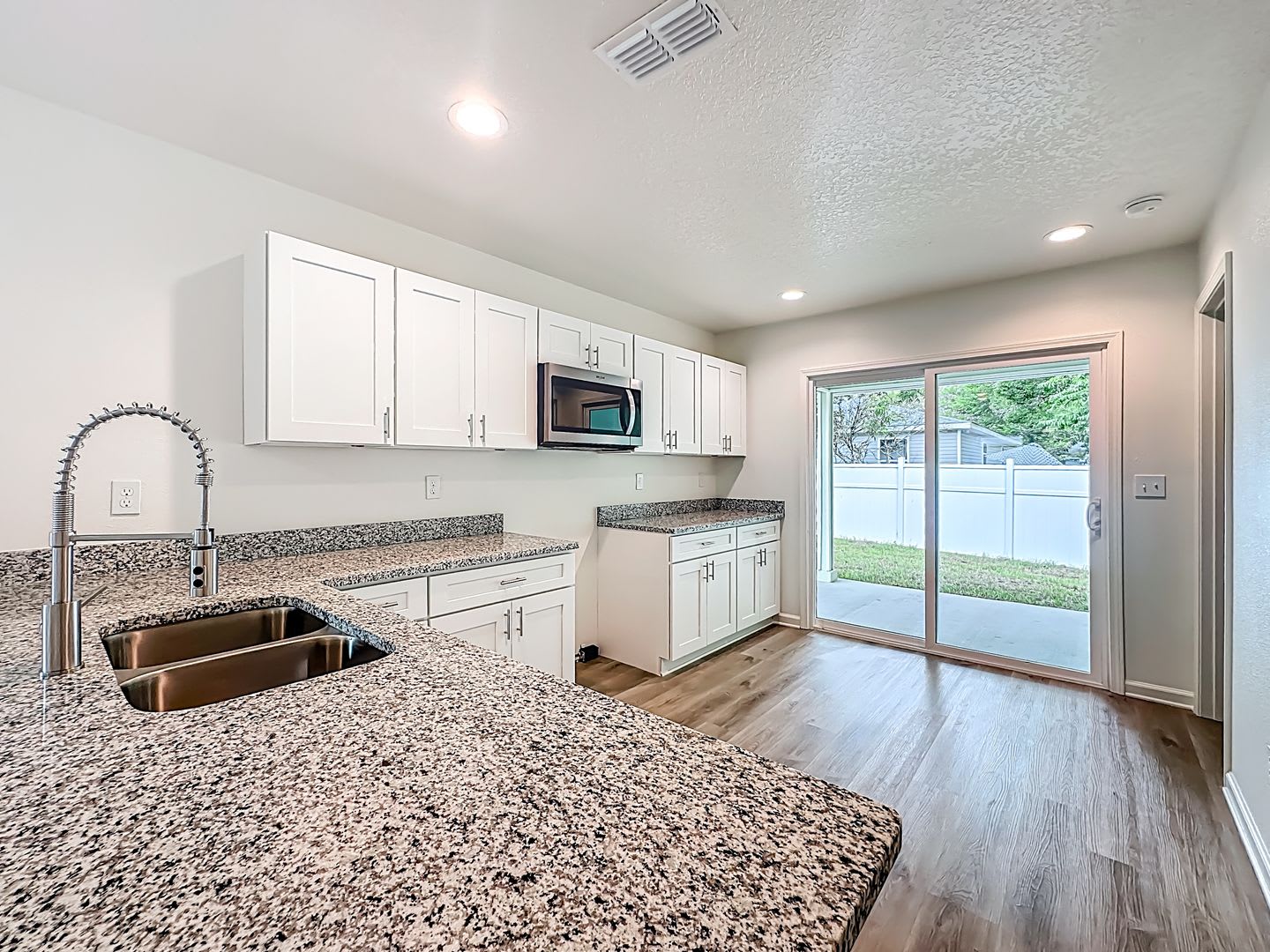 2025 NEW Built 3 BR 2 BA homew convenient to downtown St Augustine – photo 5