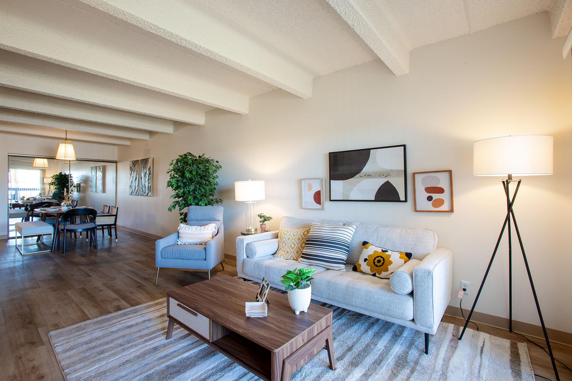 Los Altos Towers – photo 5