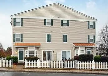 2201 Raven Road Unit 101 – photo 1