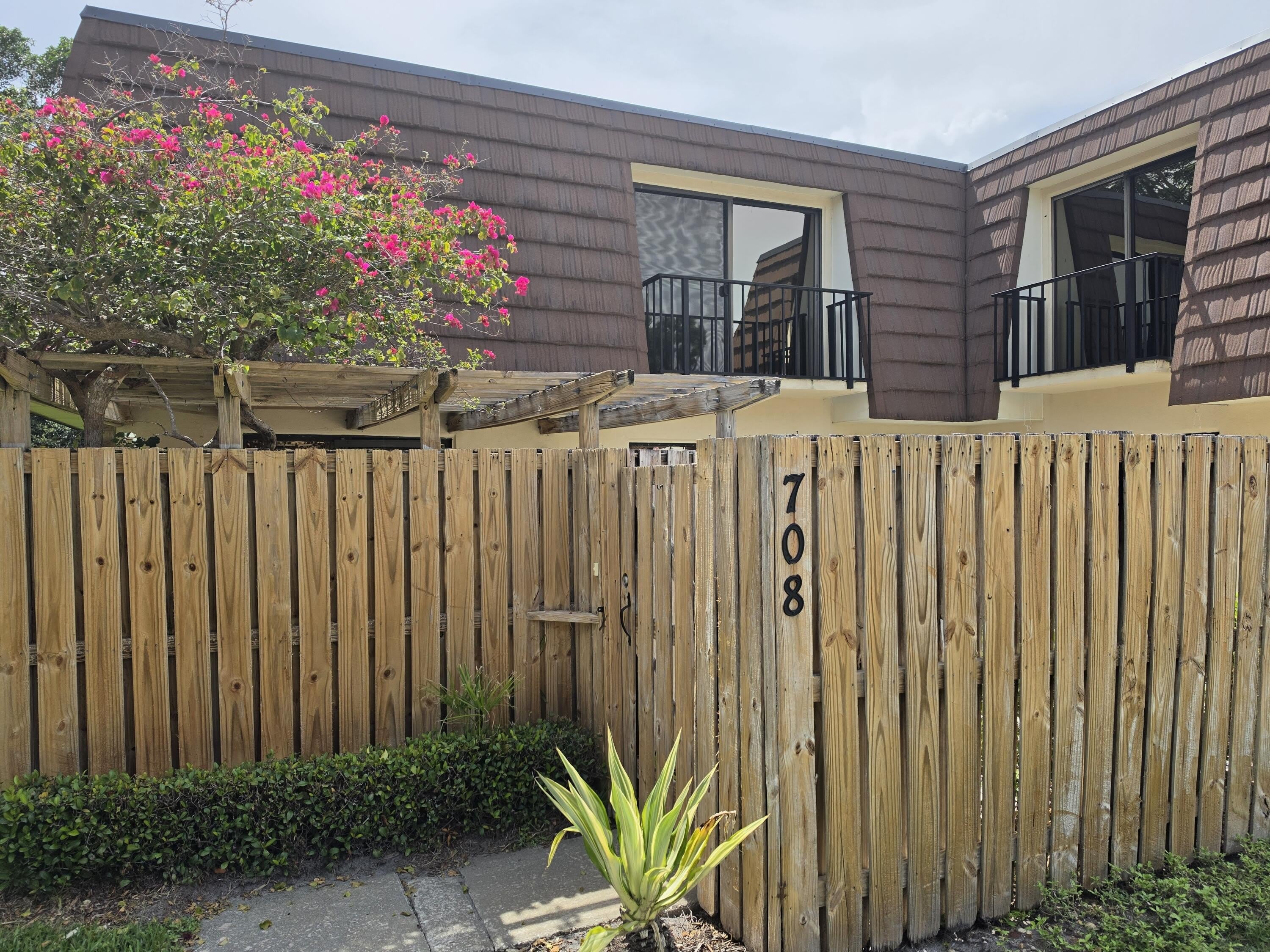 708 7Th Lane – photo 2