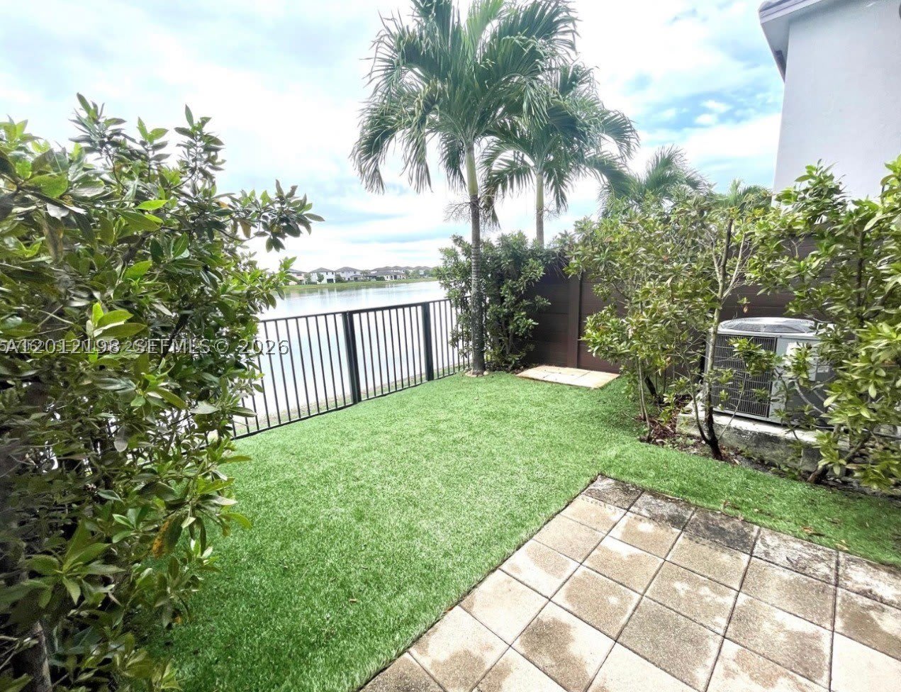 9083 Nw 159Th St – photo 2
