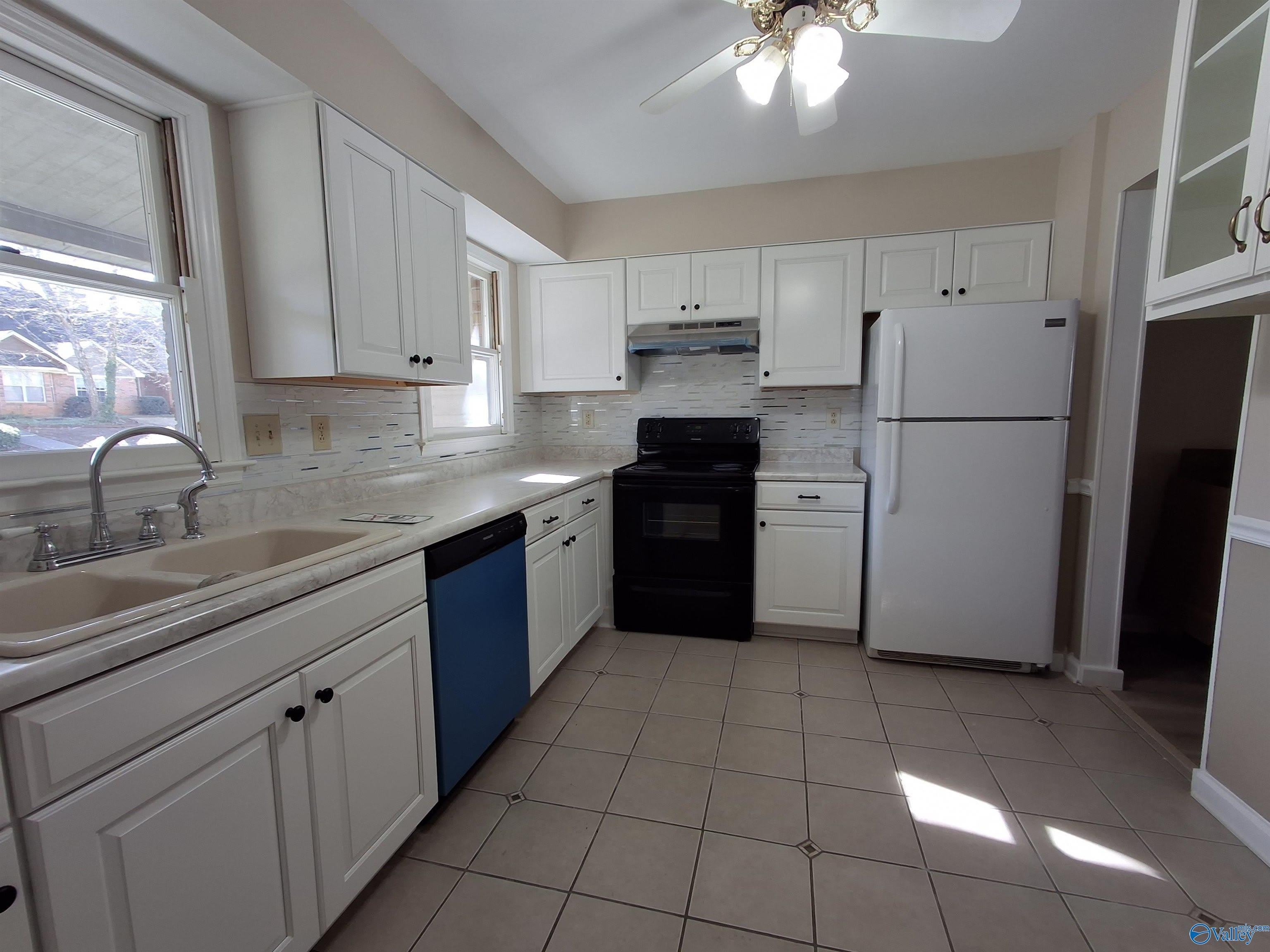 2712 SE Wynterhall Road – photo 3