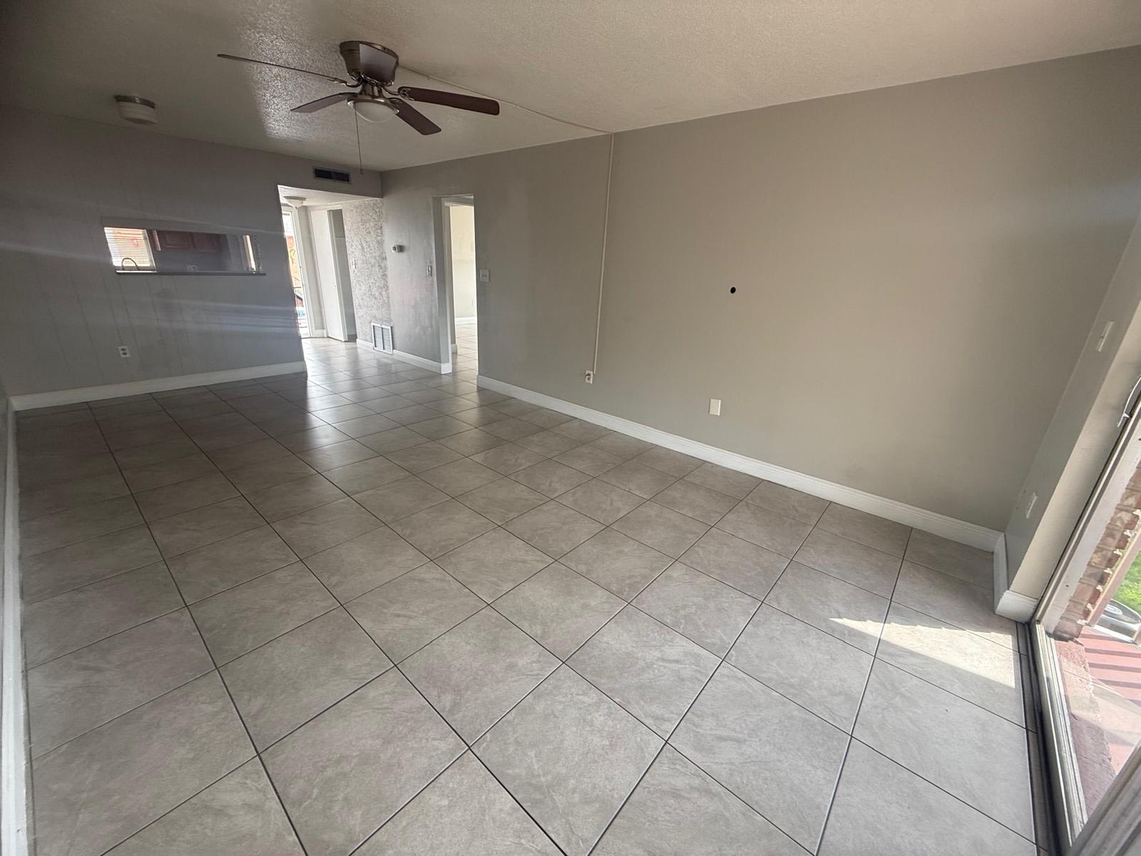 797 W Lancaster Rd – photo 2