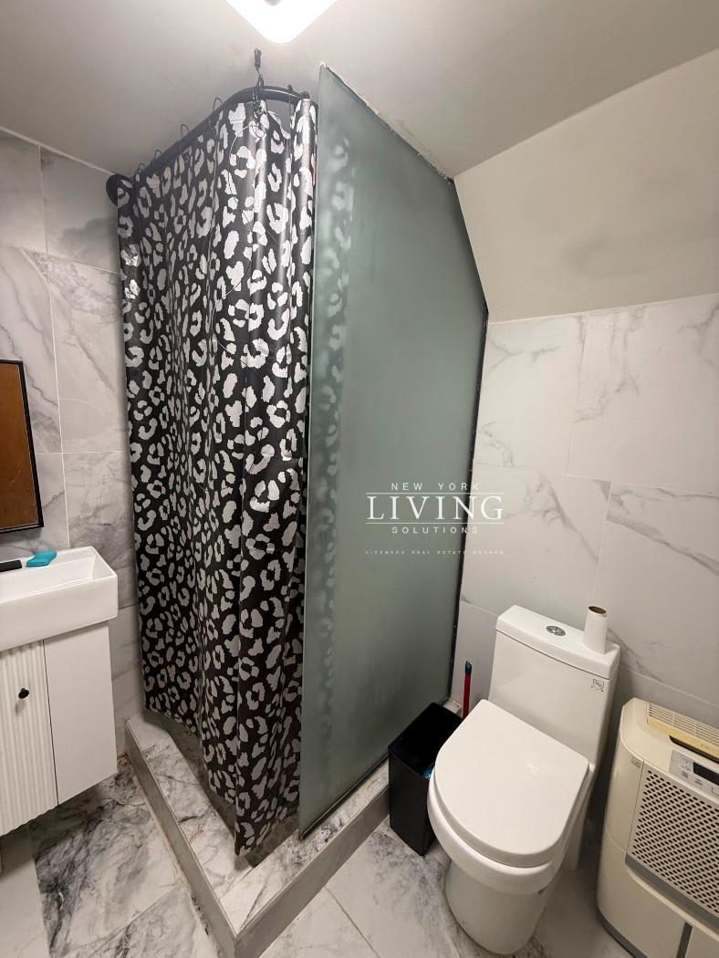 6818 Avenue L – photo 3