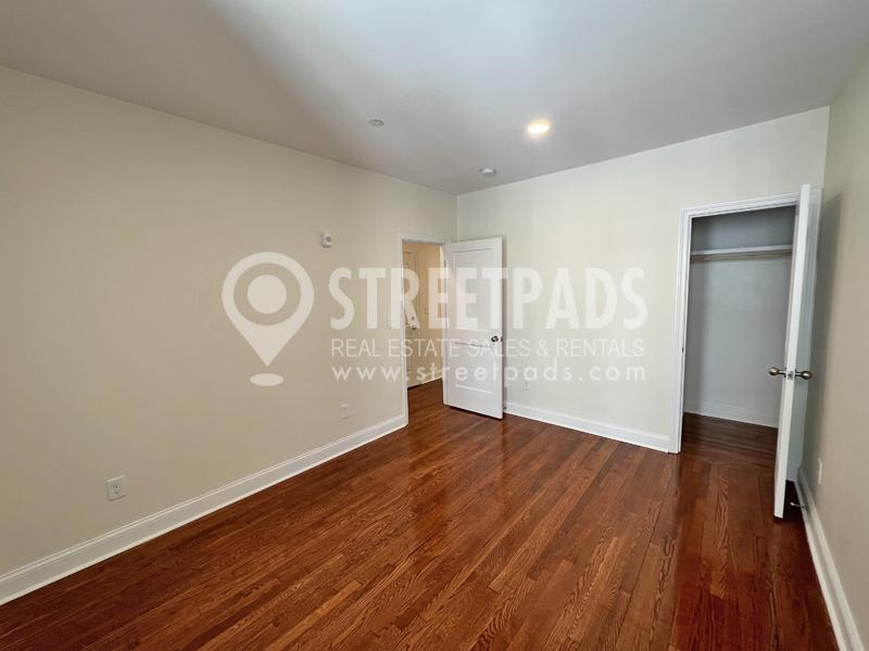 123 Sutherland Rd – photo 5