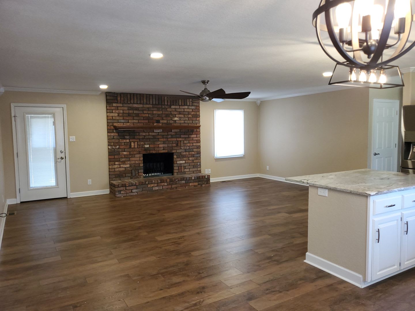 Beautiful Family Home With Neighborhood Lake Access – photo 2