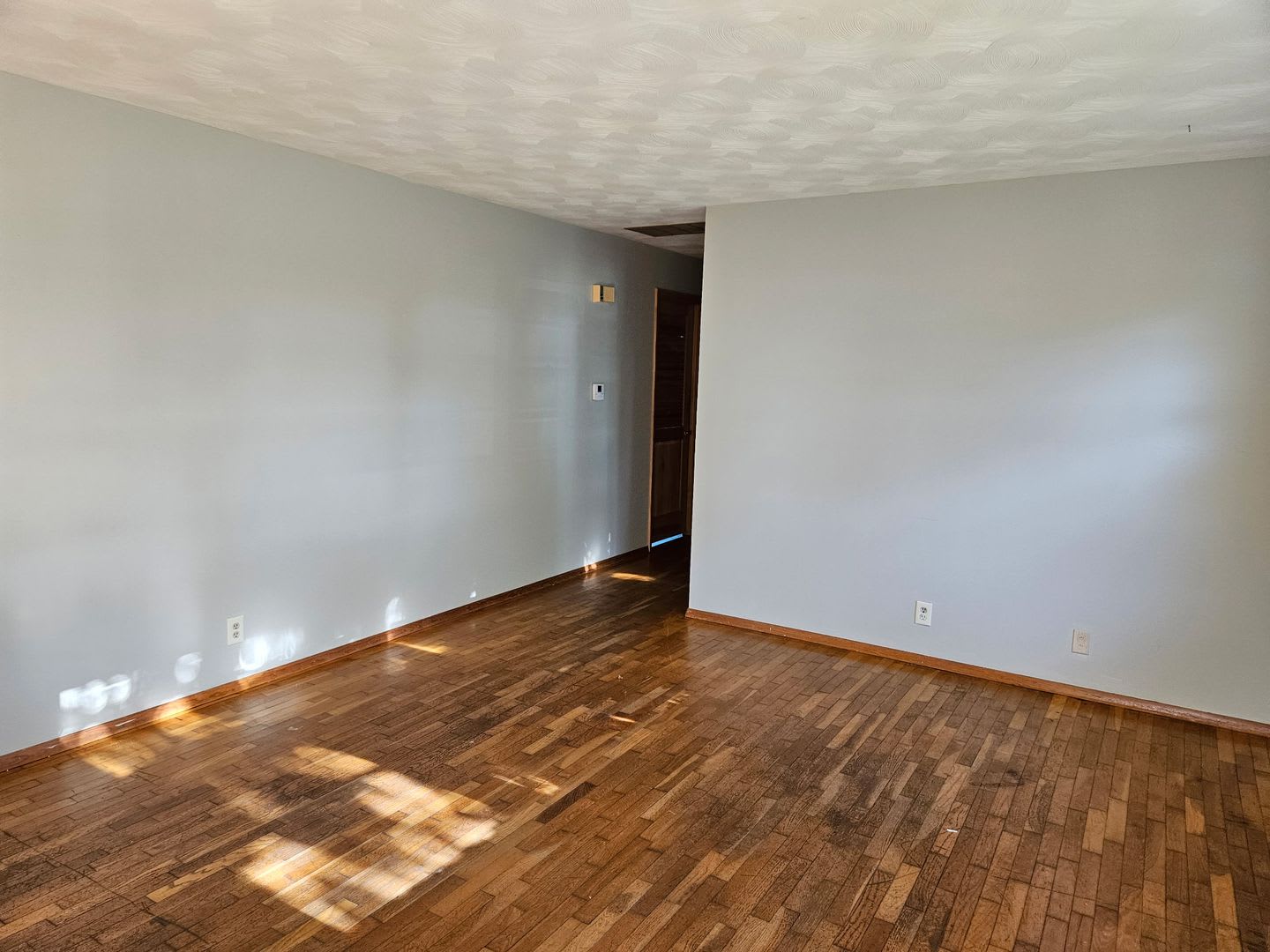 North Springfield 2 Bedroom – photo 2