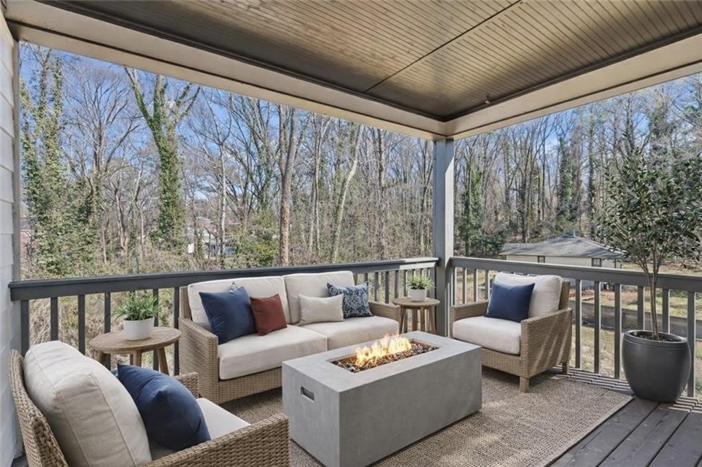 1410 Eastland Road – photo 3