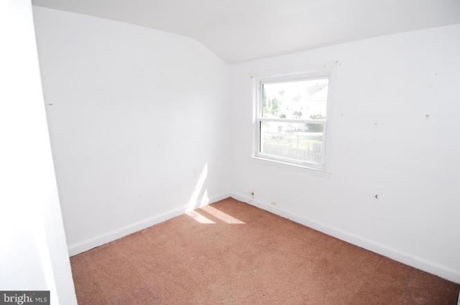 233 Orville Rd – photo 3