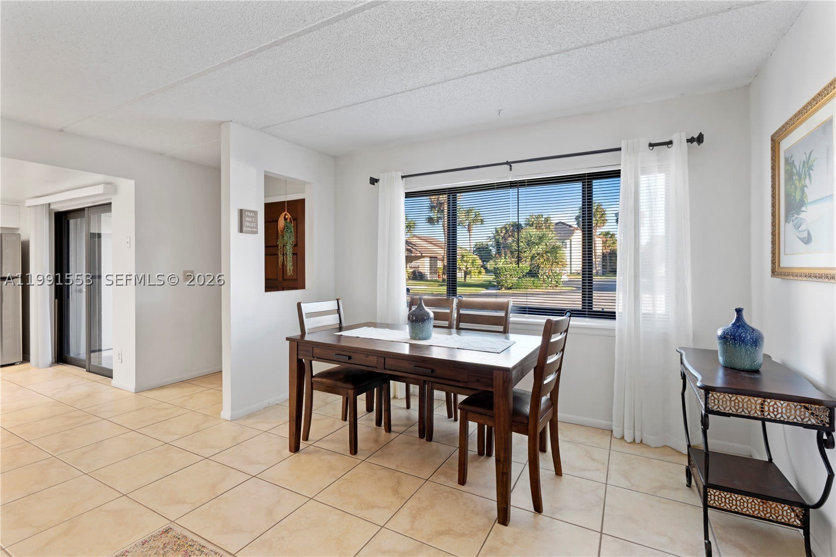 1145 N Shannon – photo 4