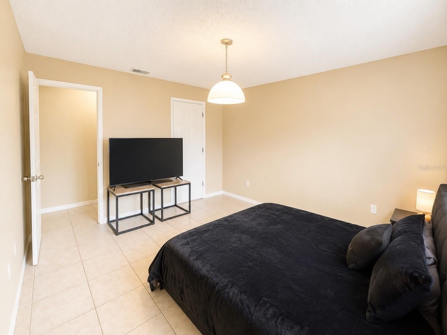 1218 BERMUDA LAKES Lane – photo 5