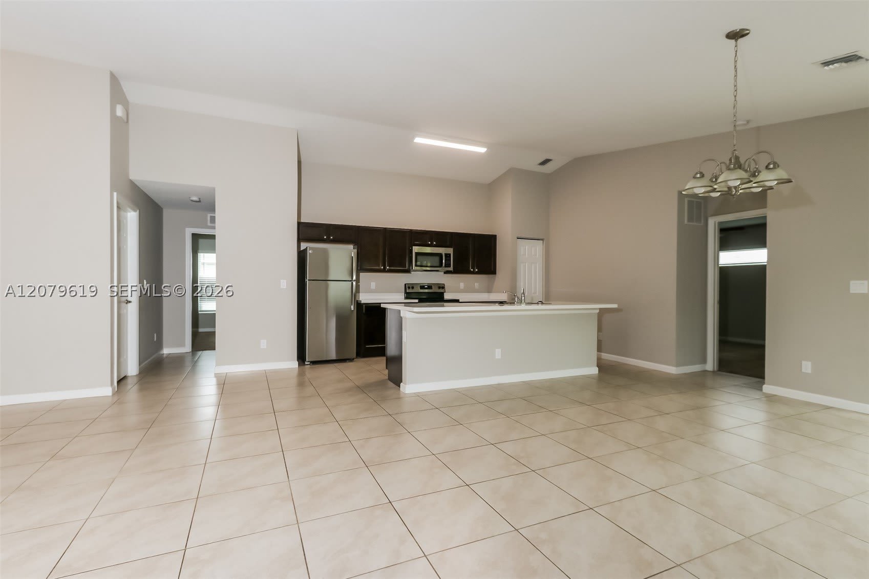1257 SW Century Ave – photo 5