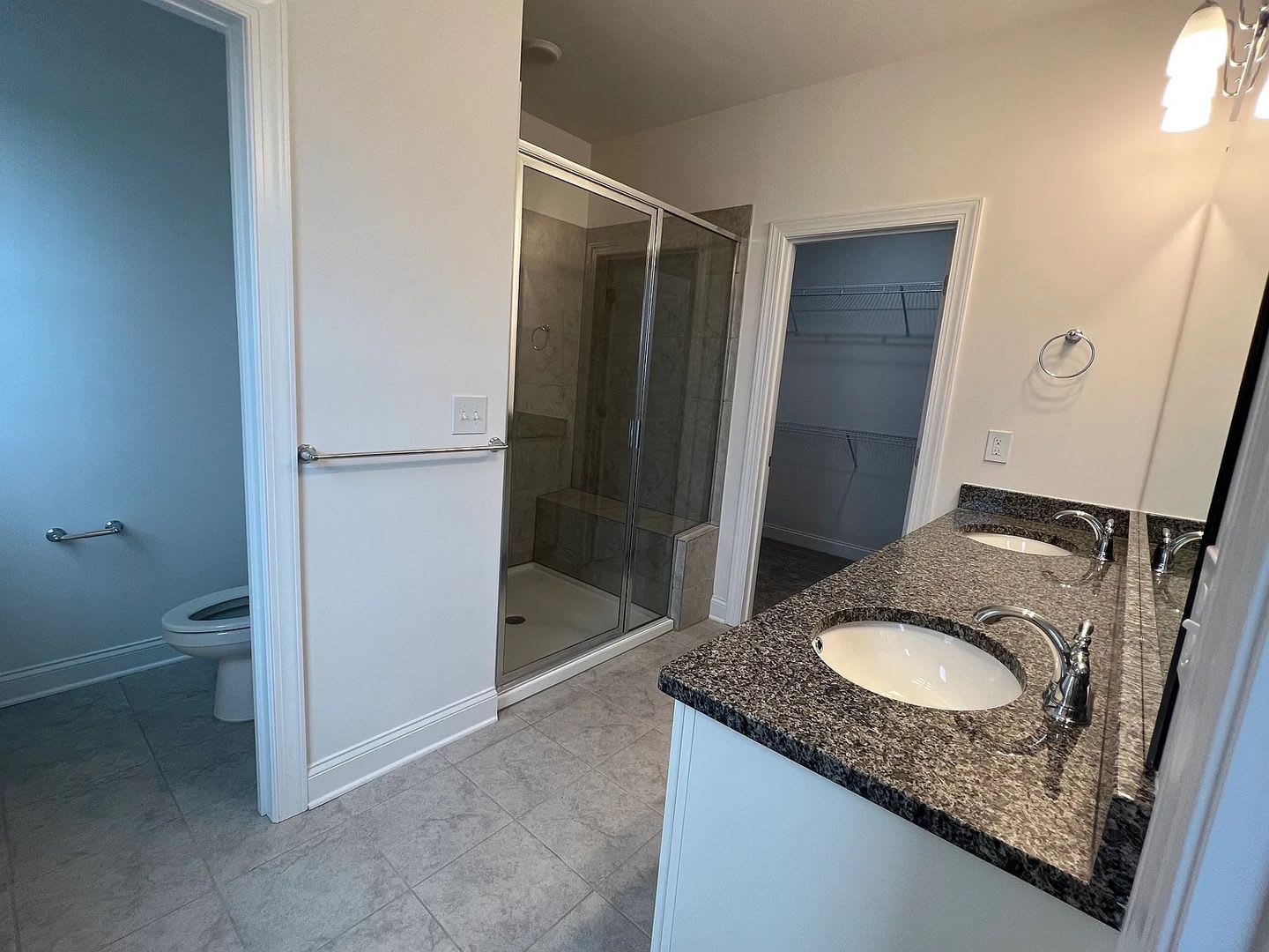 Room In 4 Bedroom Home At Walnut Hill Rd Nw – photo 4