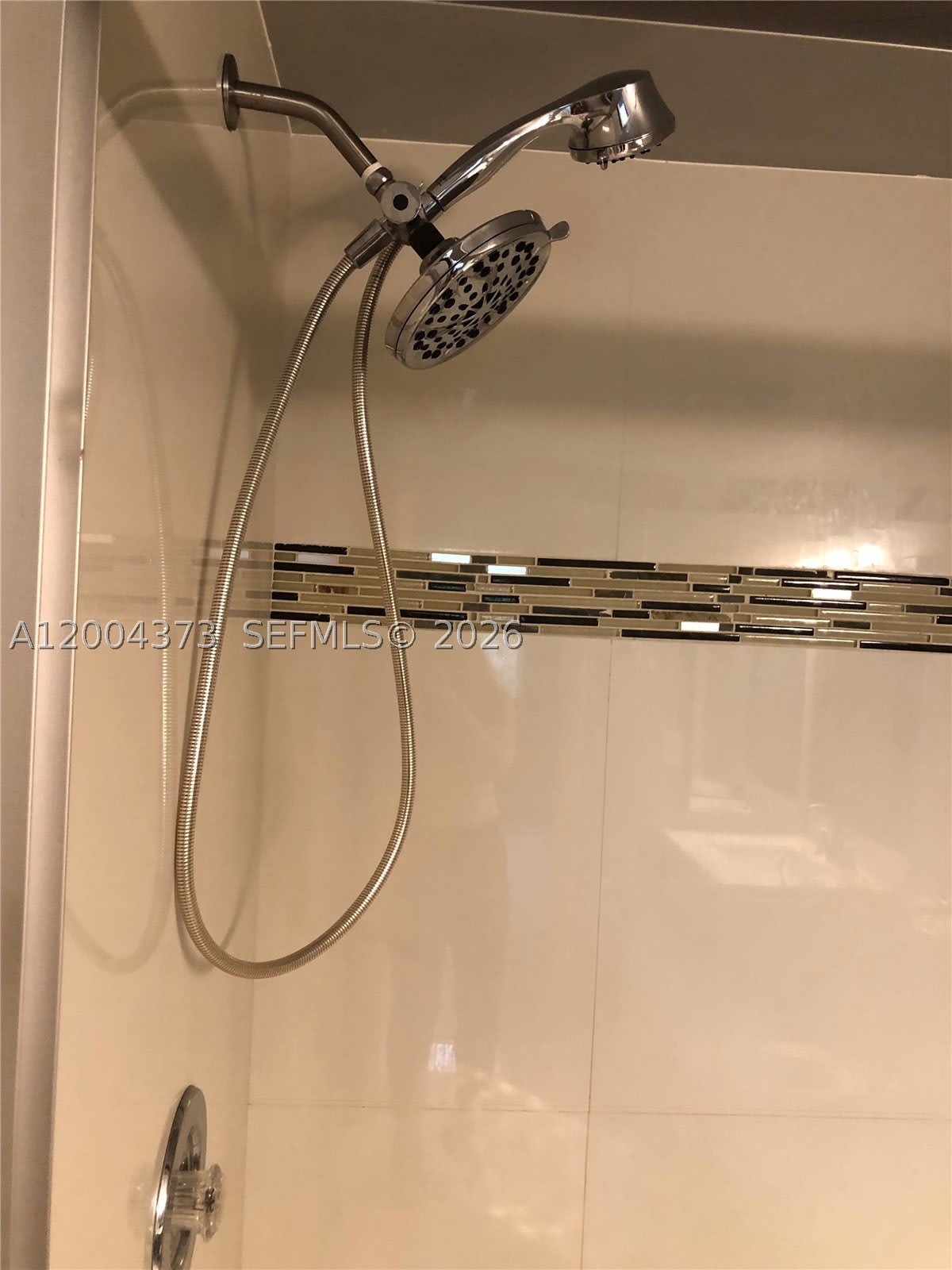 8761 Wiles Rd – photo 4
