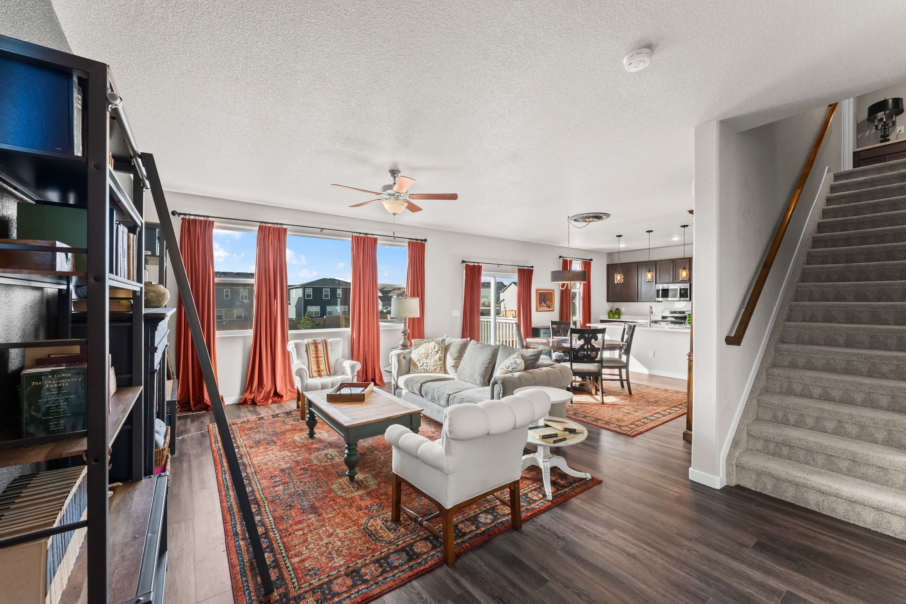 5204 Roundhouse Drive – photo 4