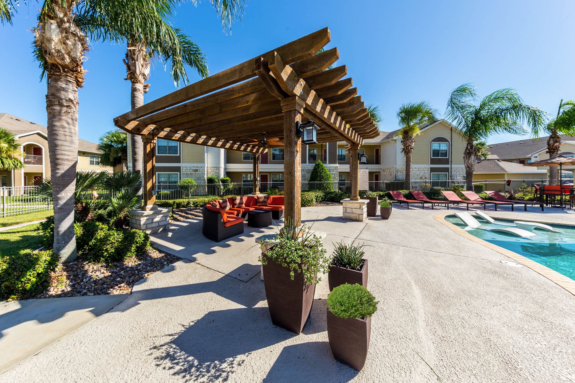 Pavilions at Northshore – photo 3