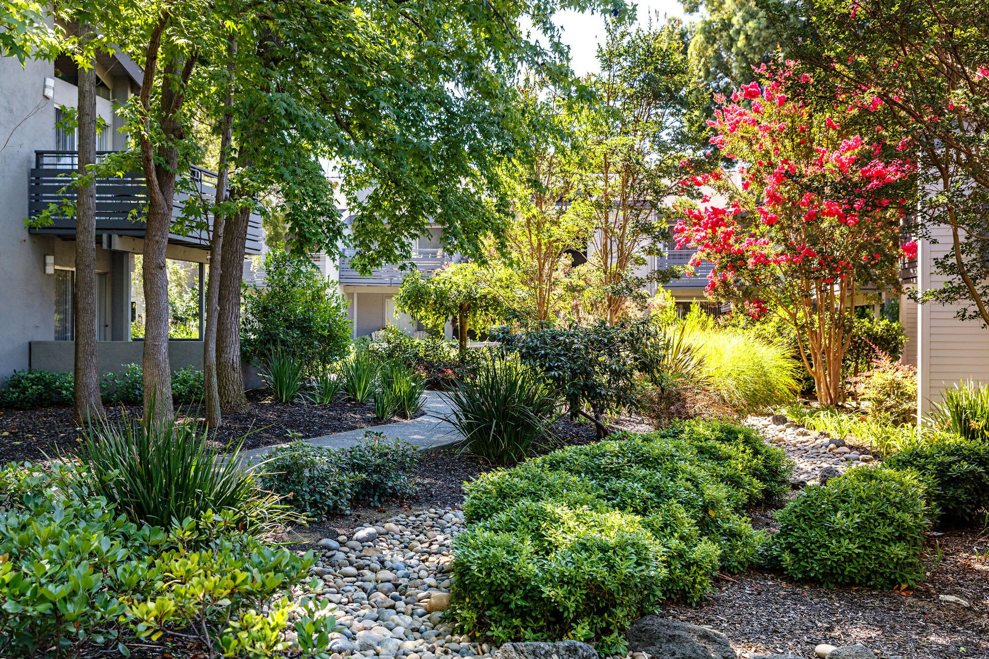 Shadowbrook Apartments – photo 1