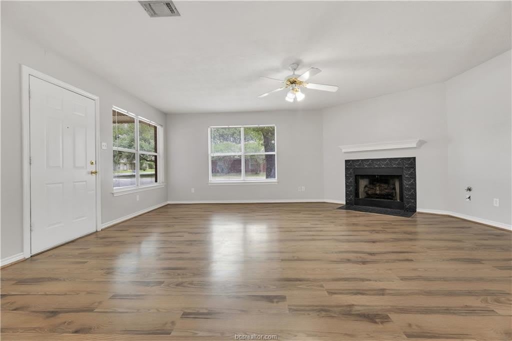 826 Azalea Court – photo 5