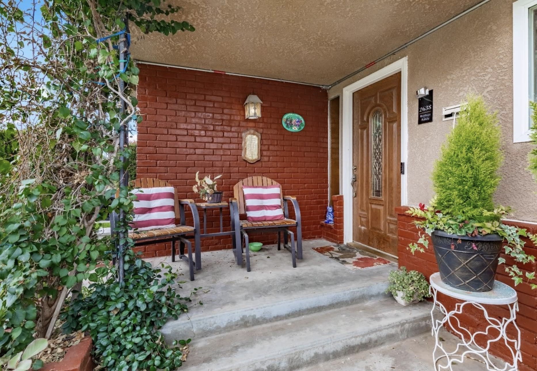 2638 W Rialto Ave – photo 2