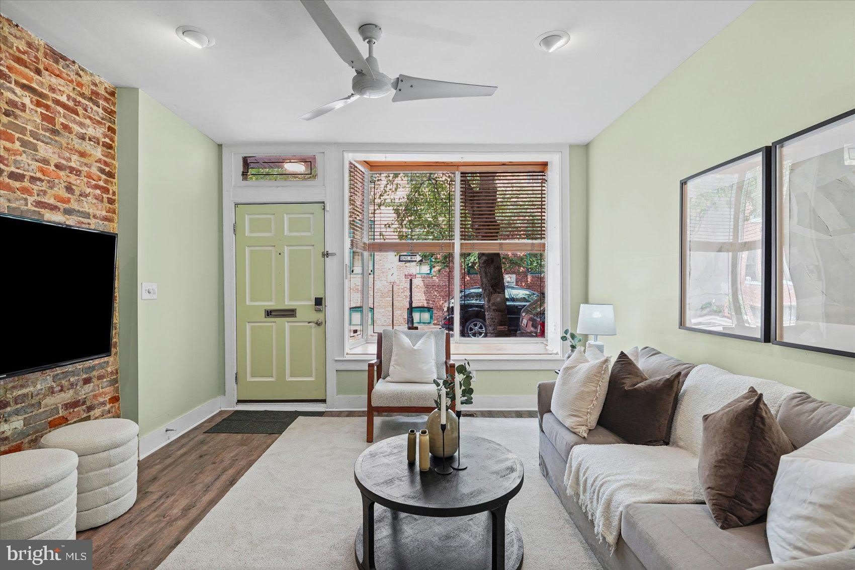 211 PENN Street – photo 5