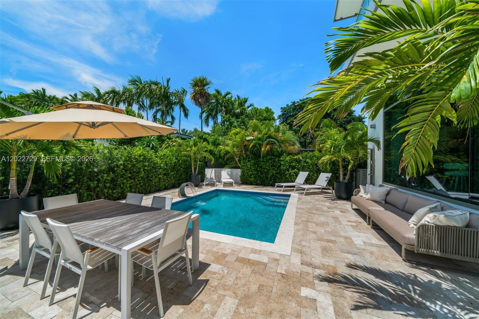 1201 West 47Th Street – photo 3