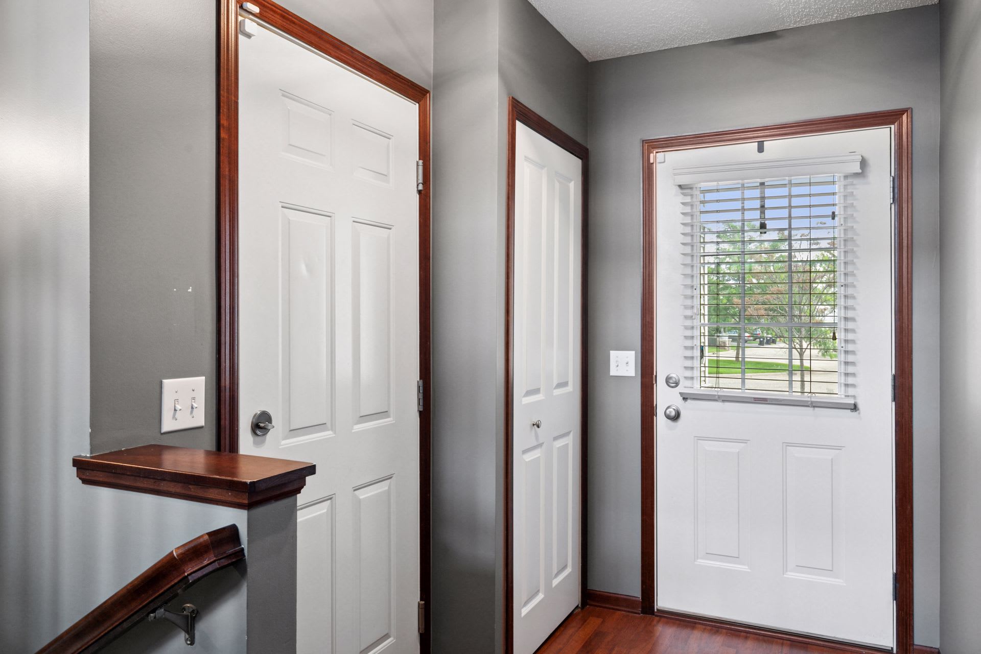 15424 Foster Drive North – photo 4