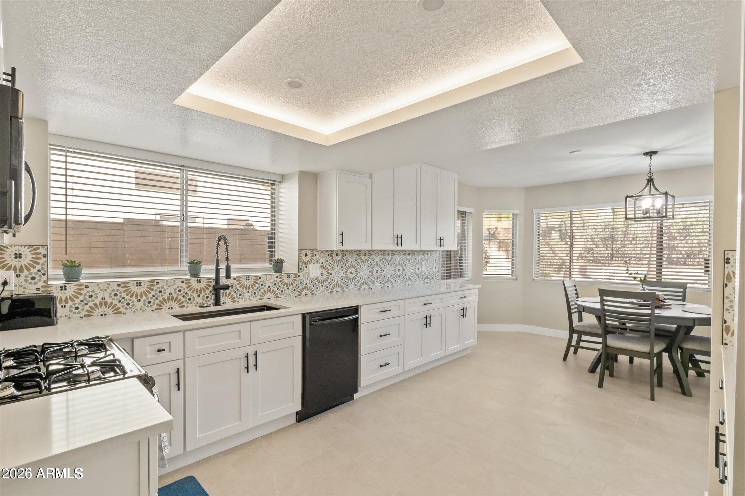 2735 N Diego Circle – photo 5