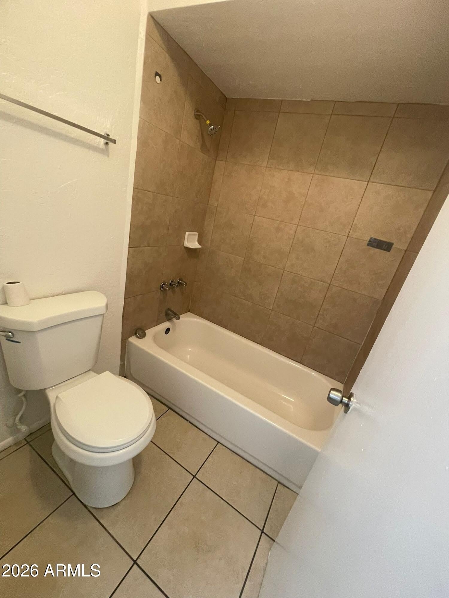 2666 N 43RD Avenue – photo 3