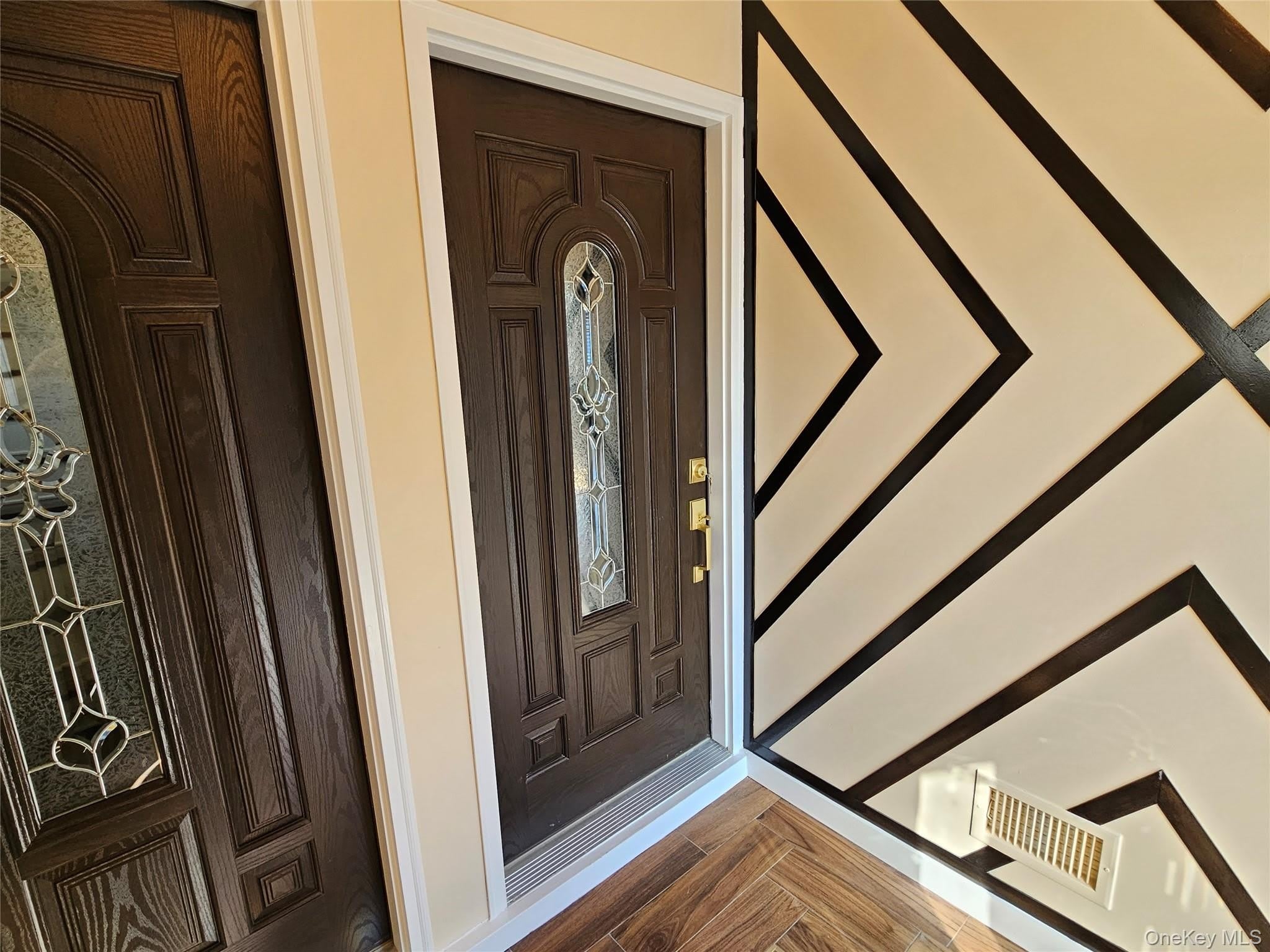 94 Briggs Avenue – photo 2
