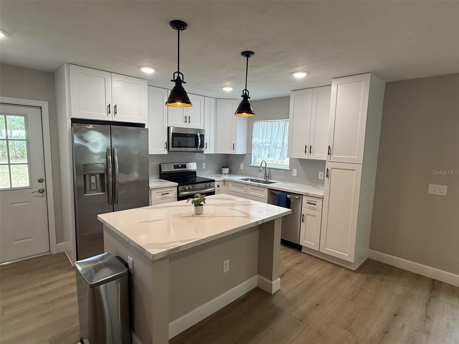 13323 NW 157TH Avenue – photo 3