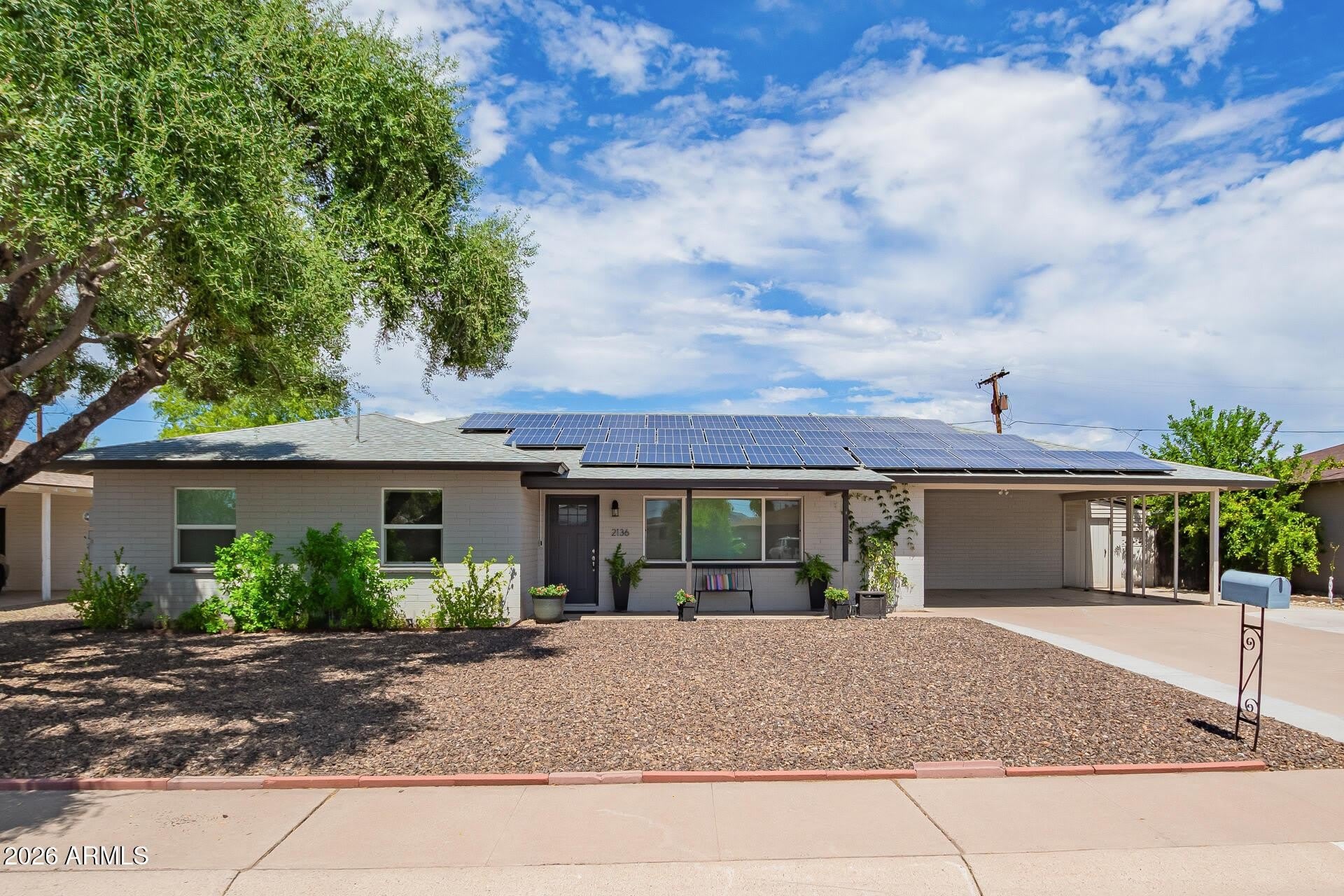 2136 W VILLAGE Drive – photo 2