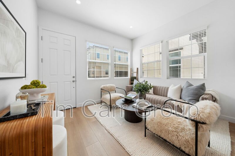 374 Hamilton St – photo 3
