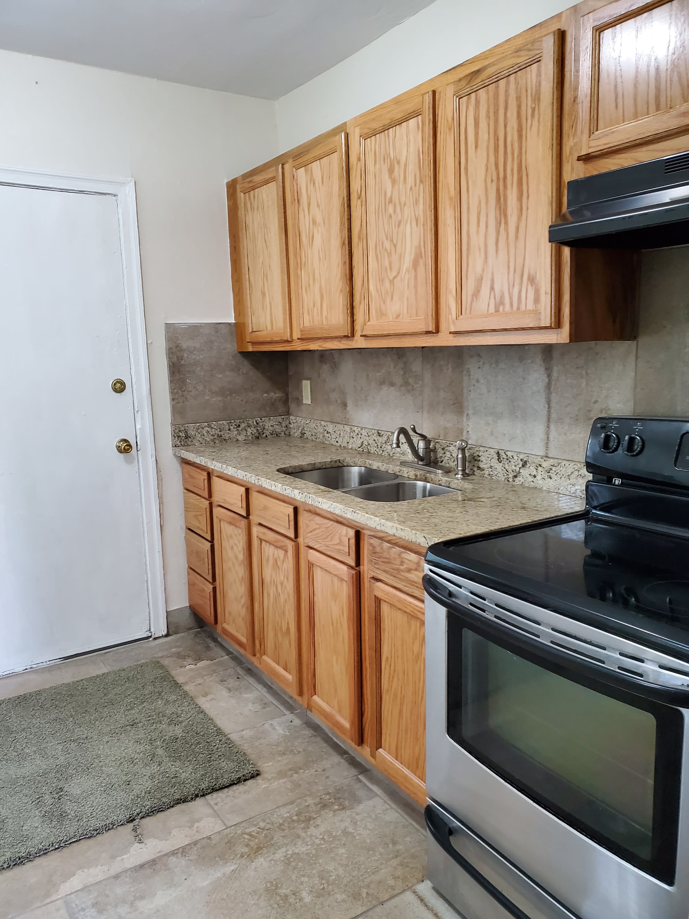 1739 Dairy Street – photo 3