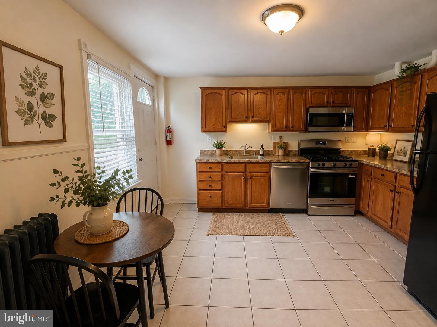 109 E Main Street – photo 2