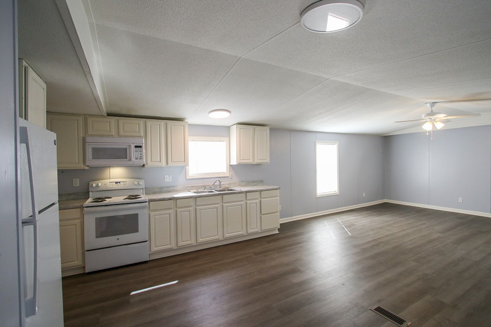 351 Green Oak Ct. – photo 5